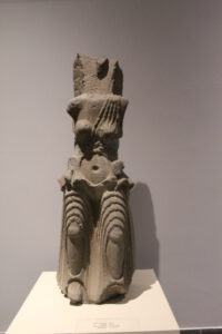 Statue – 3